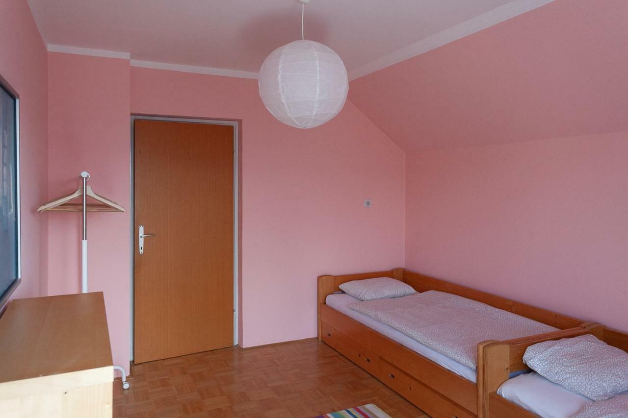 Vacation Home Sofia Zgornje Gorje Екстериор снимка