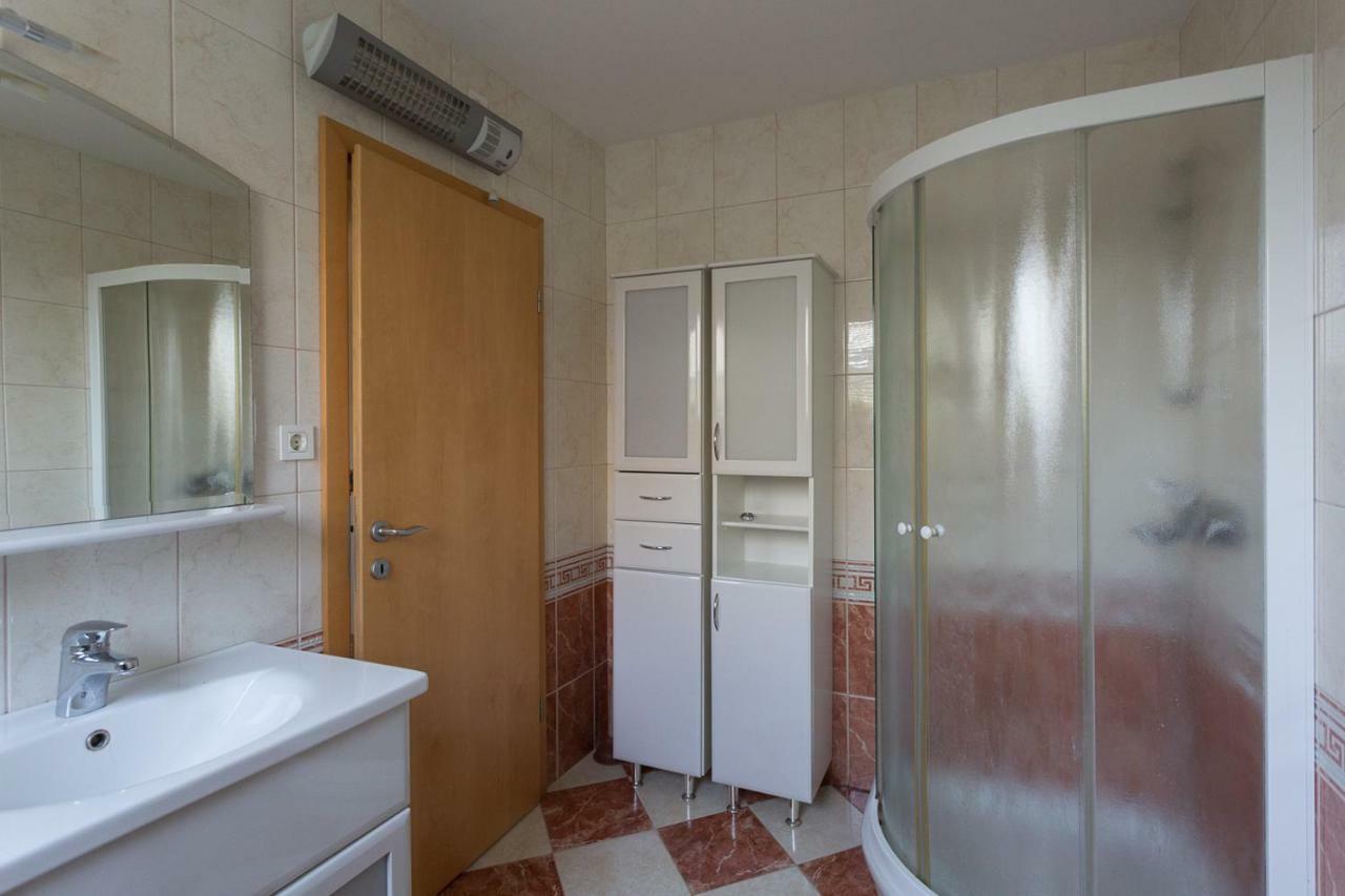 Vacation Home Sofia Zgornje Gorje Екстериор снимка